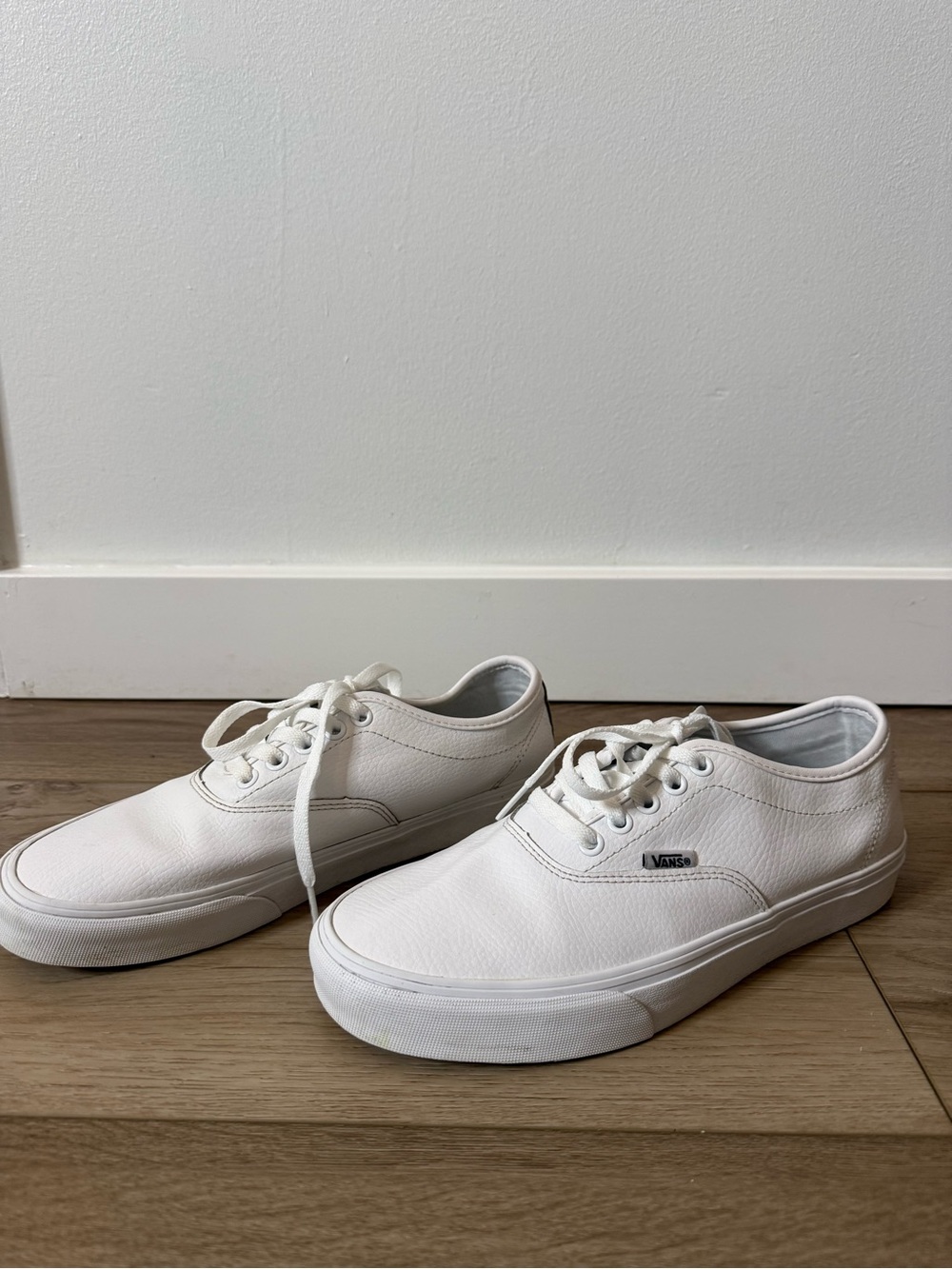 Vans White Low-Top Leather Sneakers - Men's